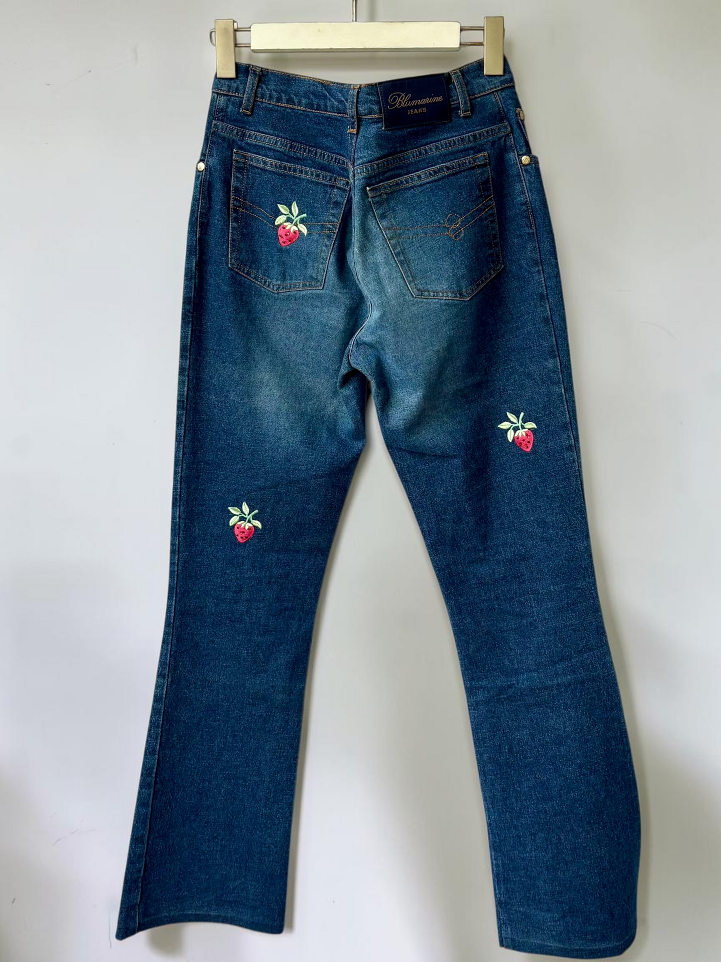 Vintage Blumarine Jeans strawberry embroidery detail