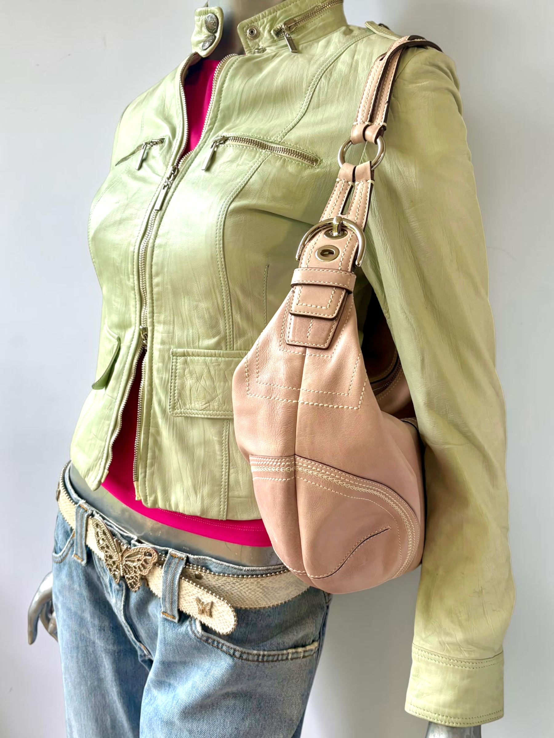Vintage Coach Crescent Hobo bag blush pink additional view