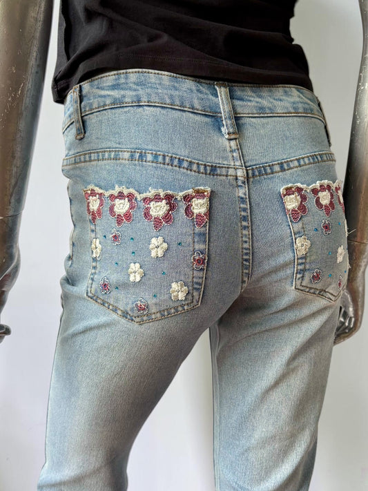 Vintage embellished floral embroidery jeans
