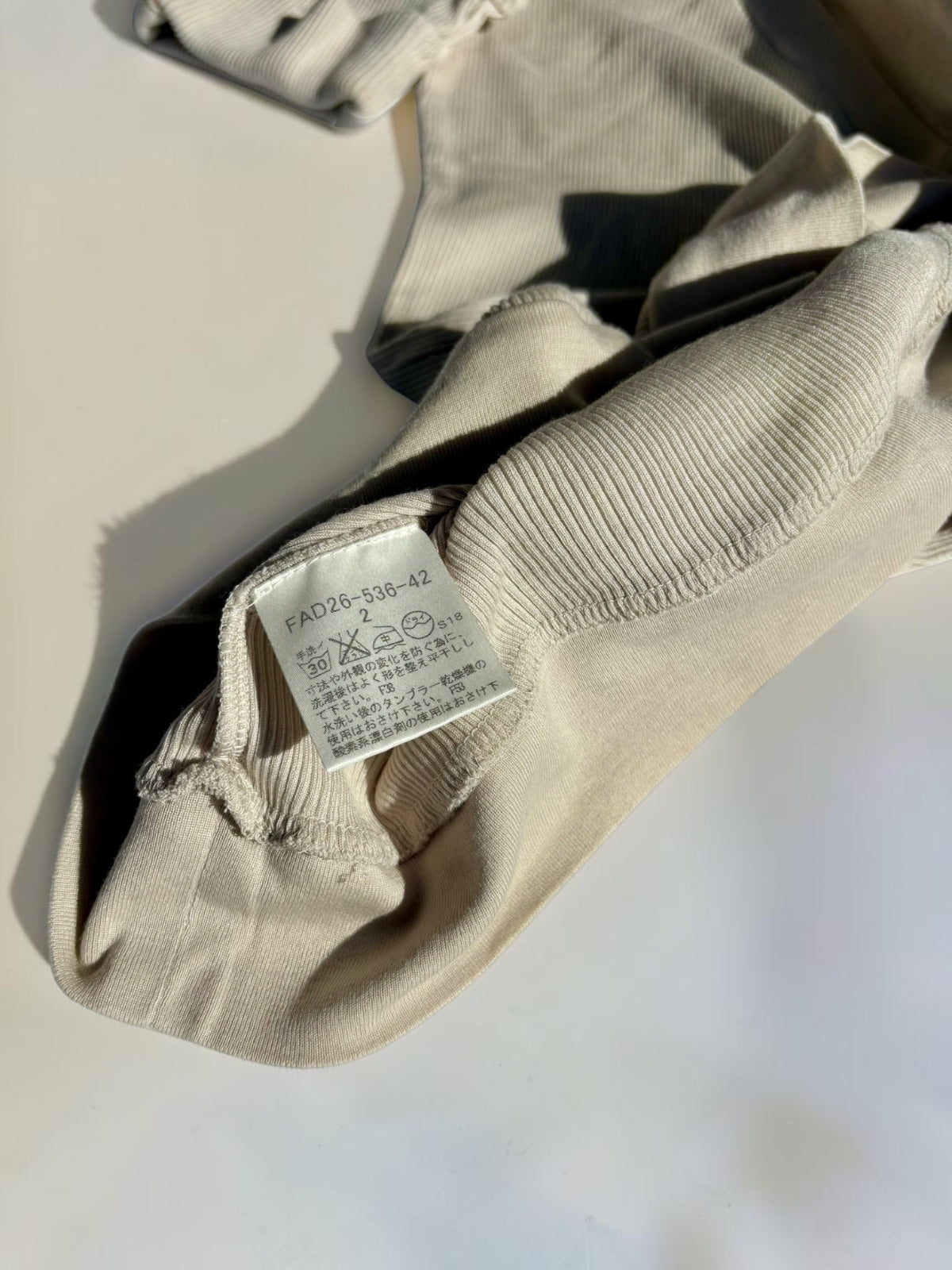 Vintage Burberry London cream knit top label