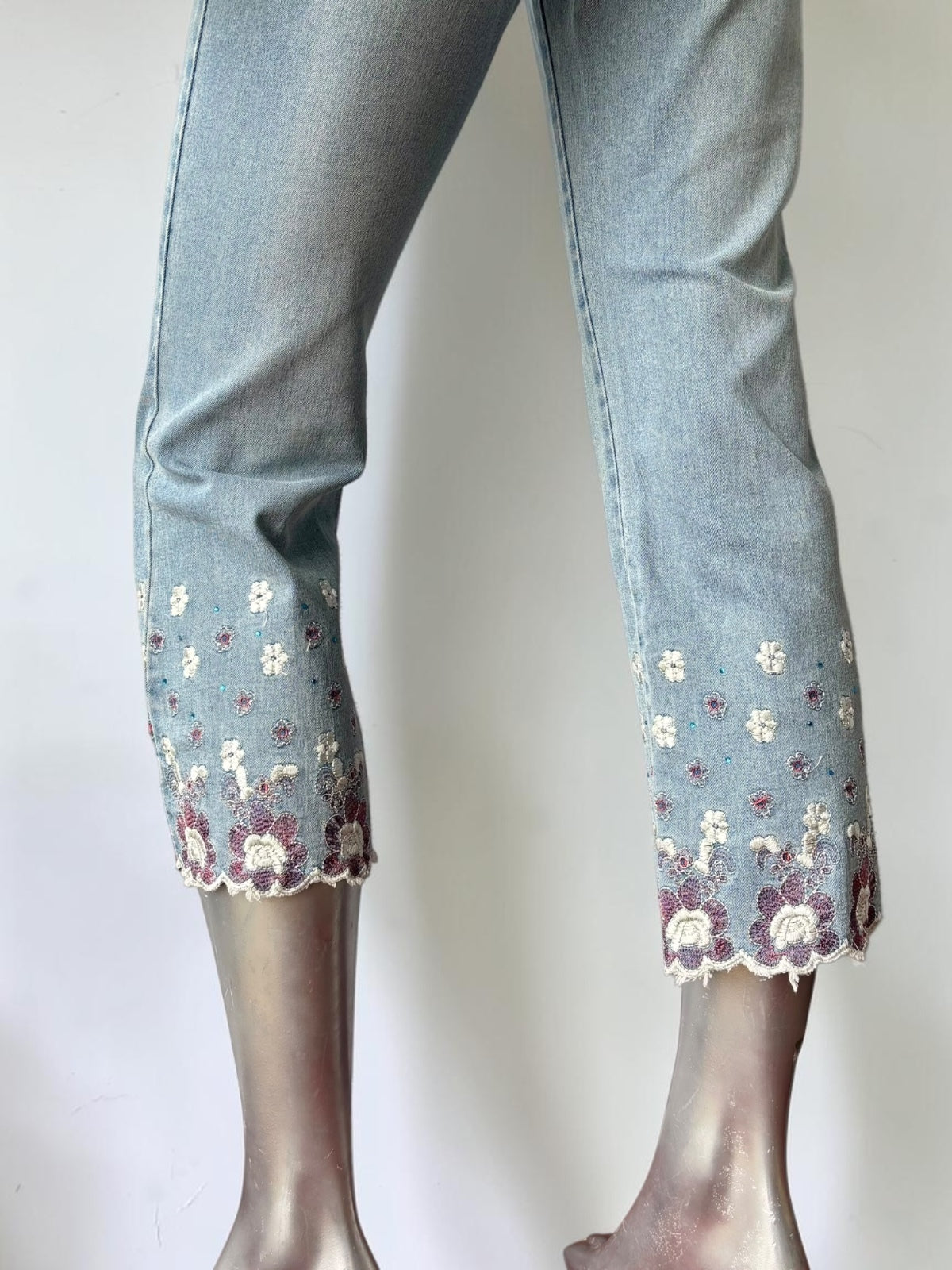 Vintage jeans metallic floral embroidery hem