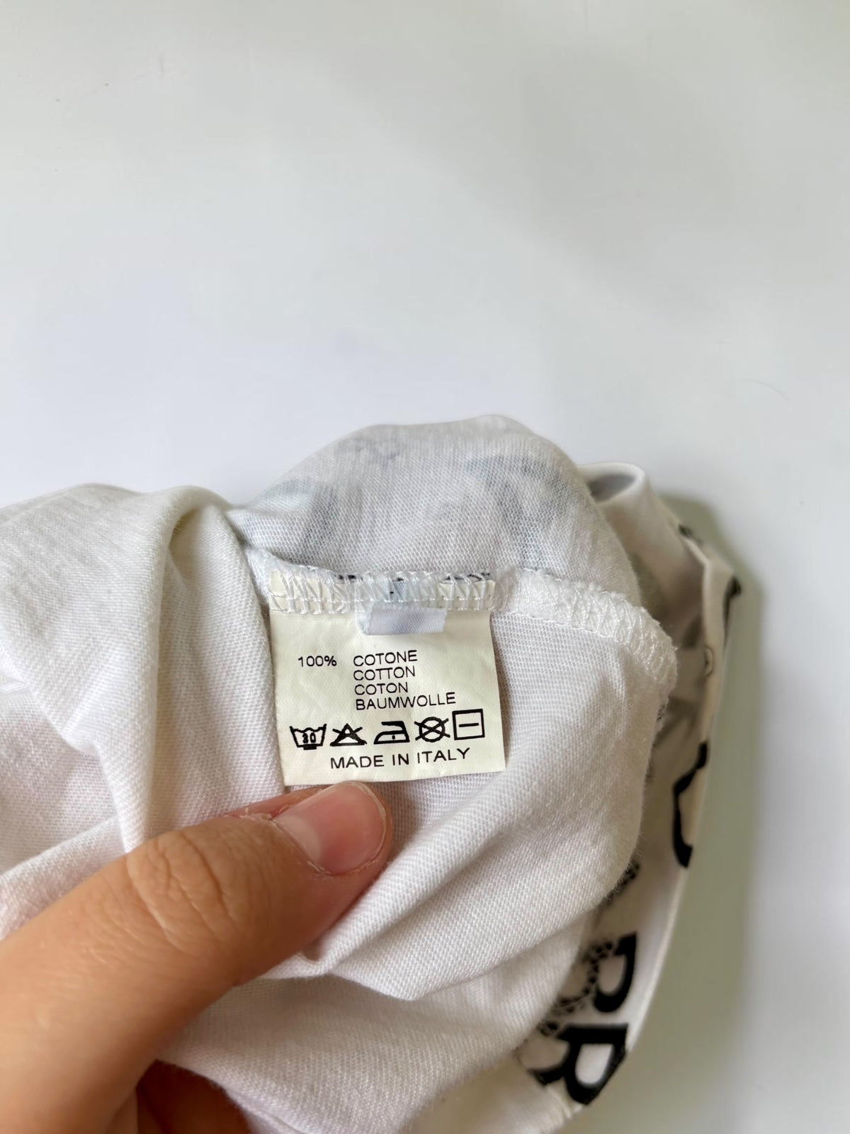 Vintage Dolce and Gabbana tee label