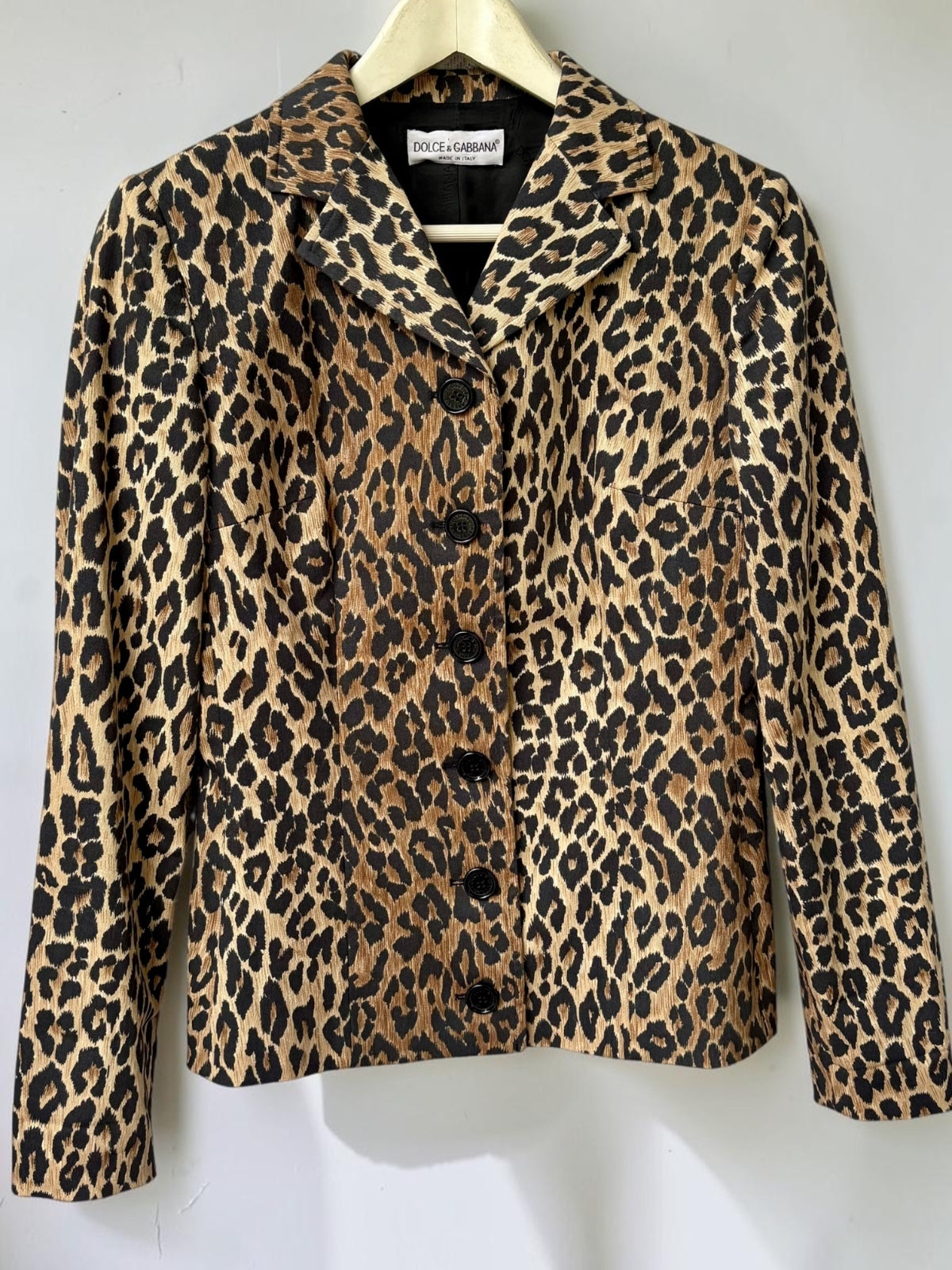Vintage Dolce and Gabbana leopard blazer label