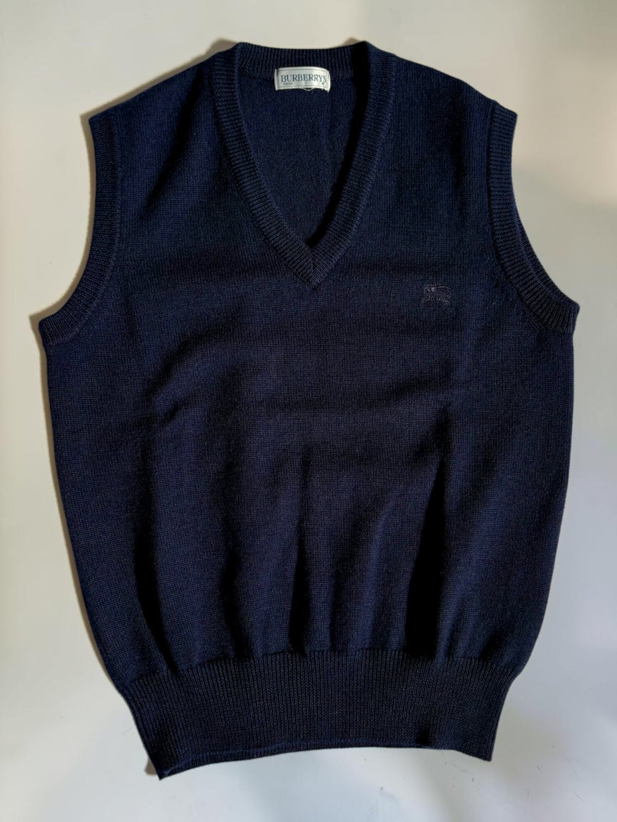 Vintage Burberrys navy knit vest detail